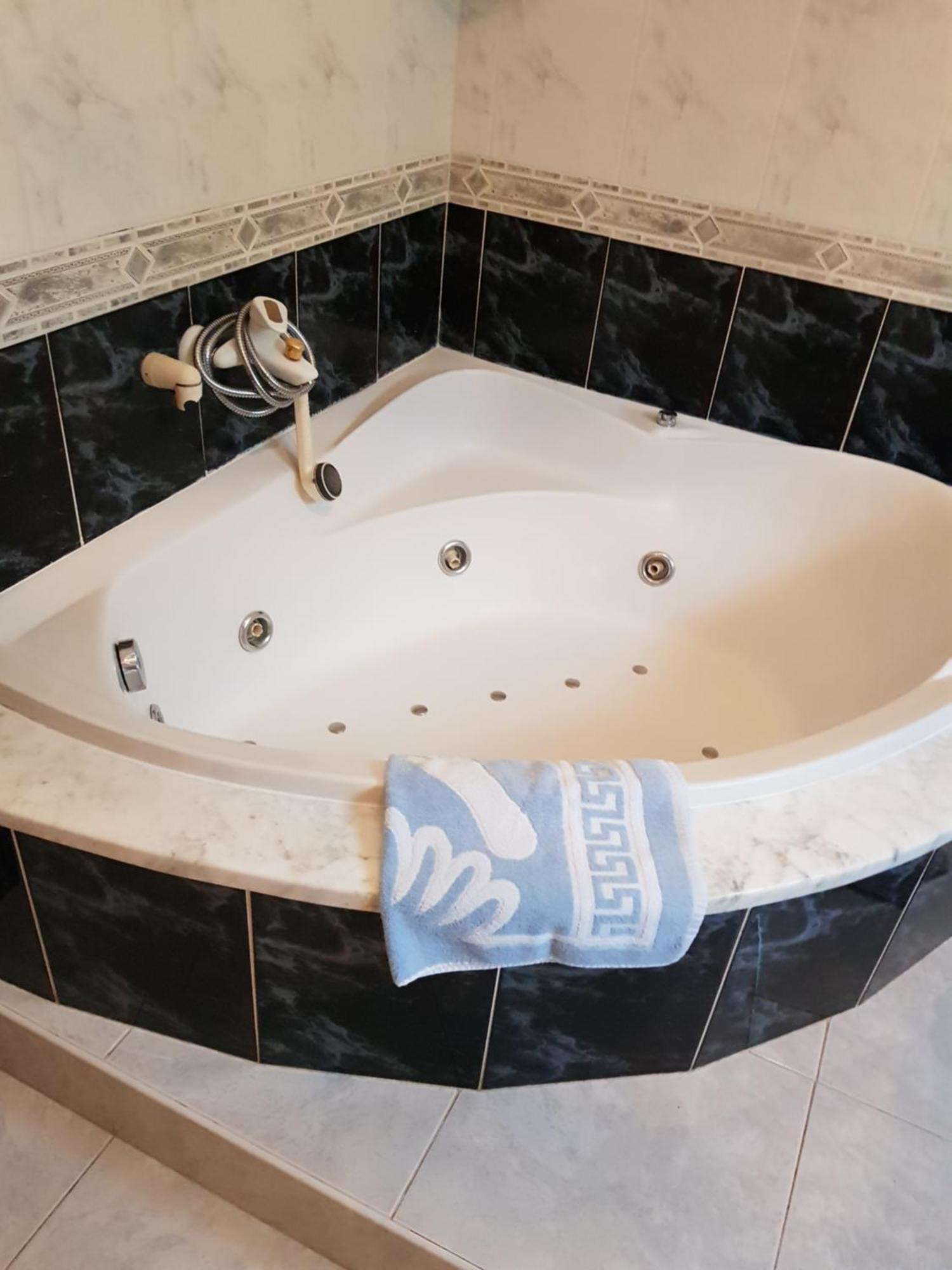 Apartamento Moradia Rotunda Dos Bois Montalegre Exterior foto